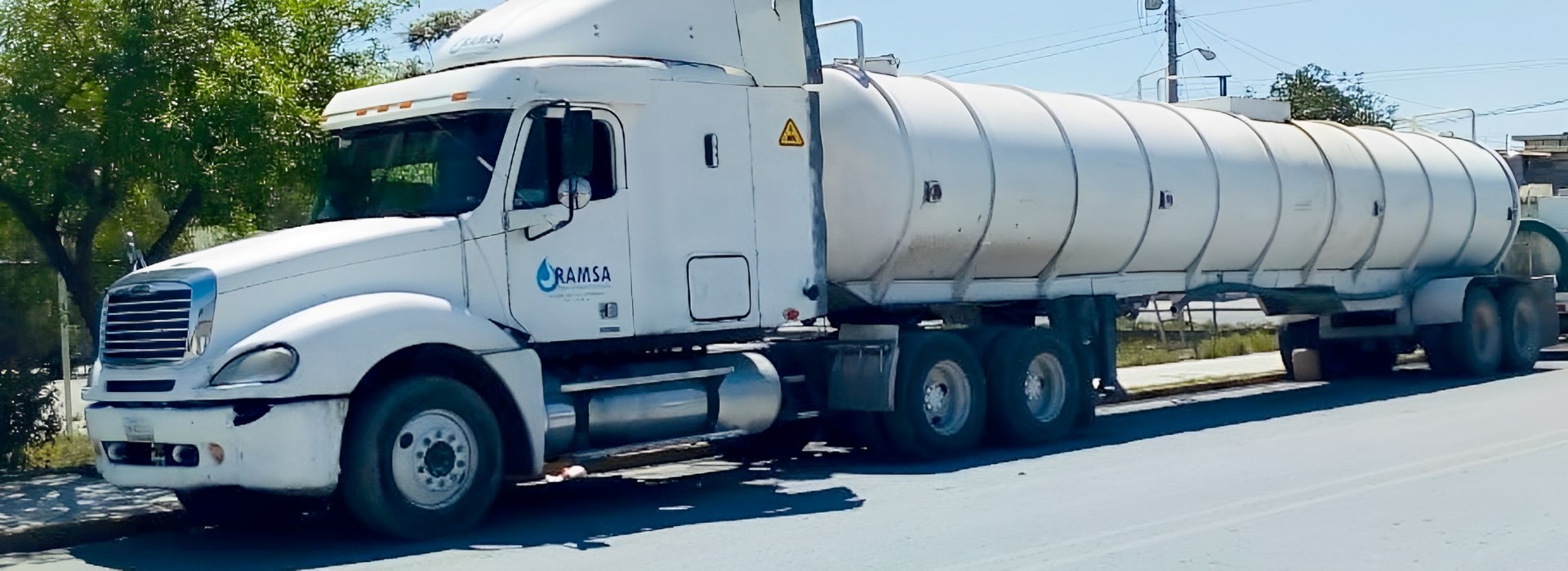 Pipa de agua en época de calor: una solución para satisfacer la demanda