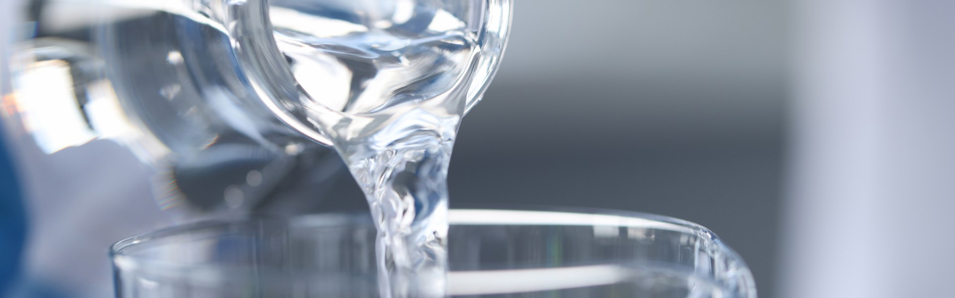 ¿Agua destilada y desionizada? Descubre cómo ayuda este proceso en la industria de Saltillo