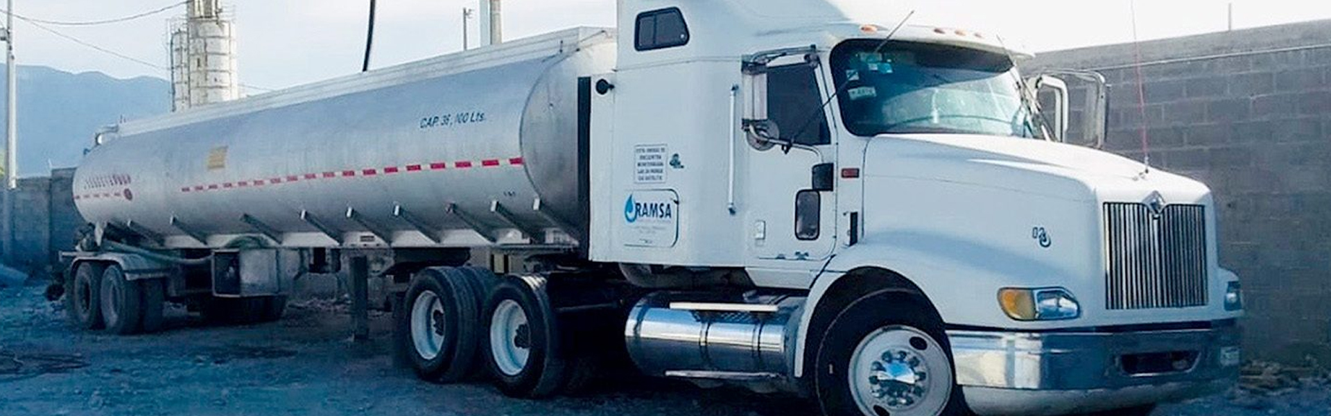 ¿Te quedaste sin agua? Paso a paso para solicitar pipas de agua a domicilio